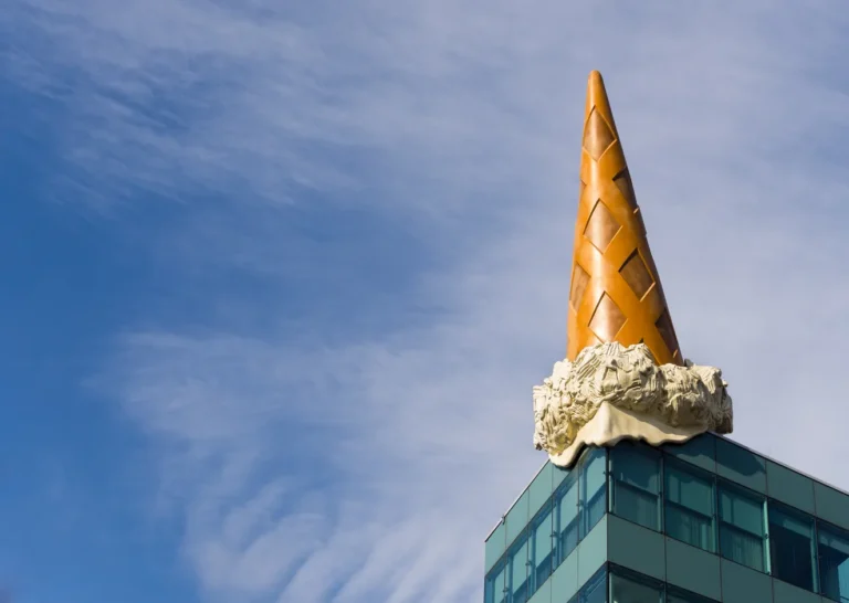 Sculpture of an ice bag on a roof in Cologne